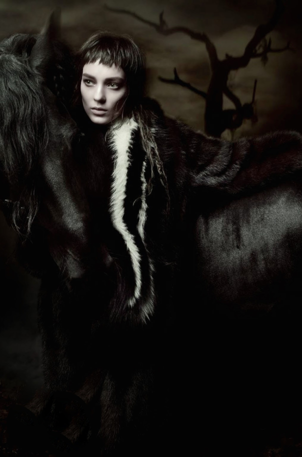 kati-nescher-by-sc3b8lve-sundsbc3b8-for-vogue-italia-november-2014-9